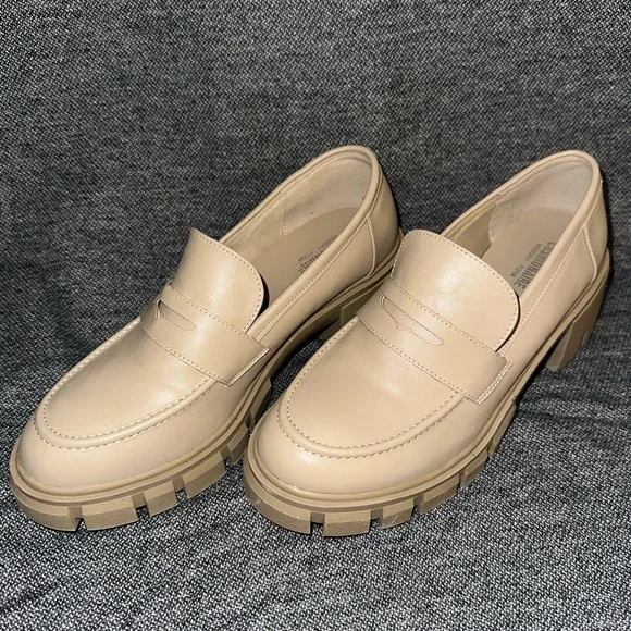 CUSHIONAIRE Women's Slip-on Lug Sole Loafer - Picture 2 of 5